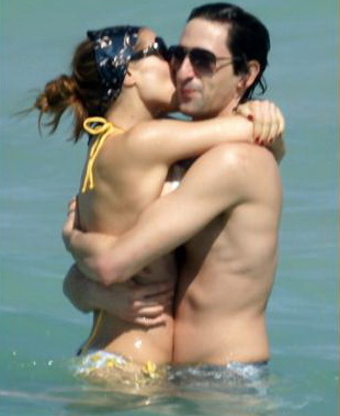 Watch HD Adrien Brody naked clips!
