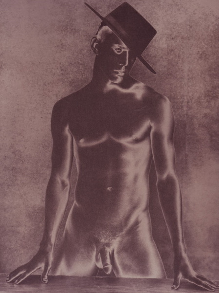 View more Channing Tatum nude modeling HQ photos!