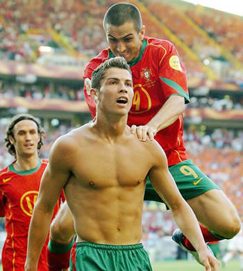 Cristiano Ronaldo 3 Loading...