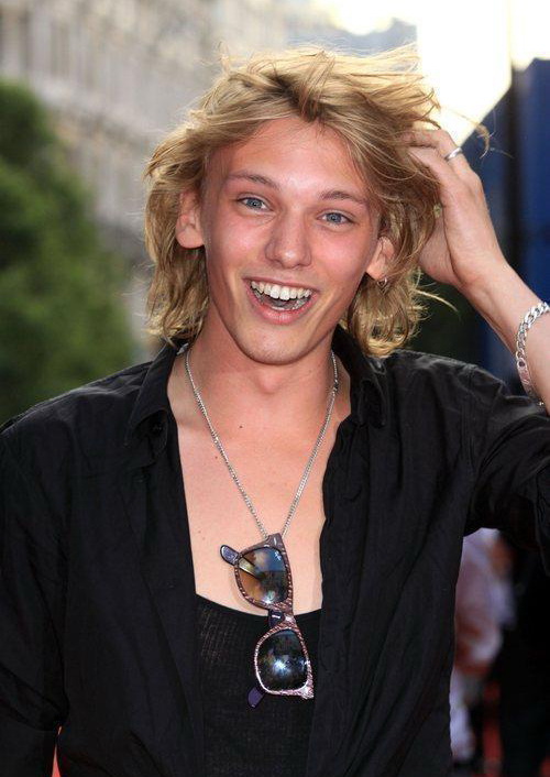 Jamie Campbell Bower 8 Loading...