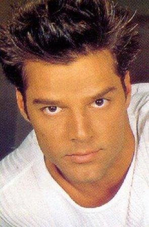 Ricky Martin 79 Loading...