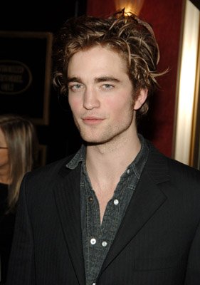 Robert Pattinson 1 Loading...