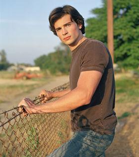 Tom Welling 37 Loading...